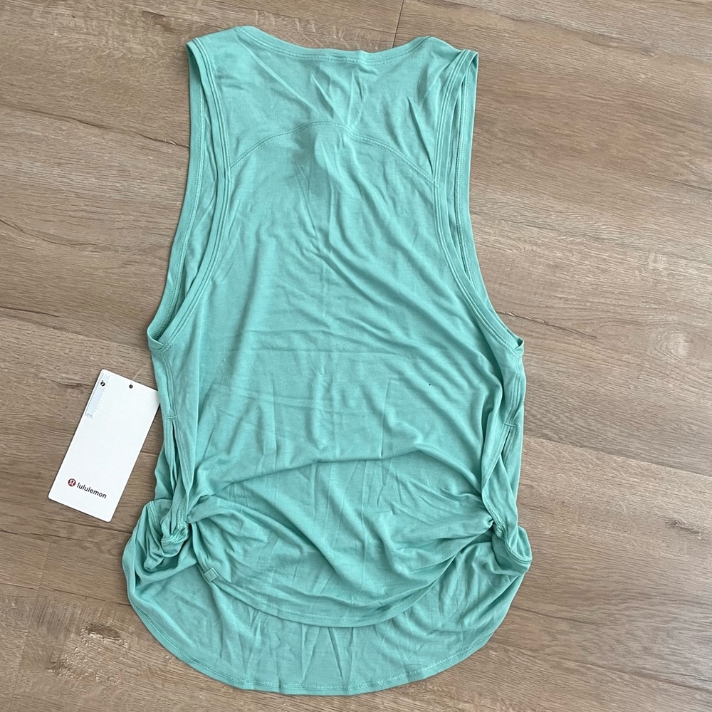Lululemon Round Two Tank Top sz 4 NWT